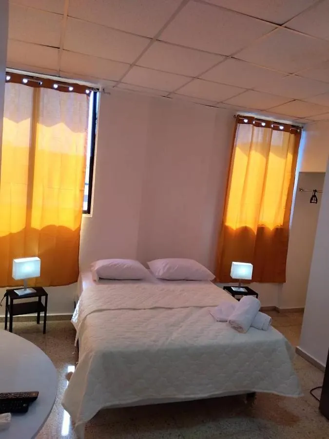 Hotel Colonial Blanco Santo Domingo Hostel